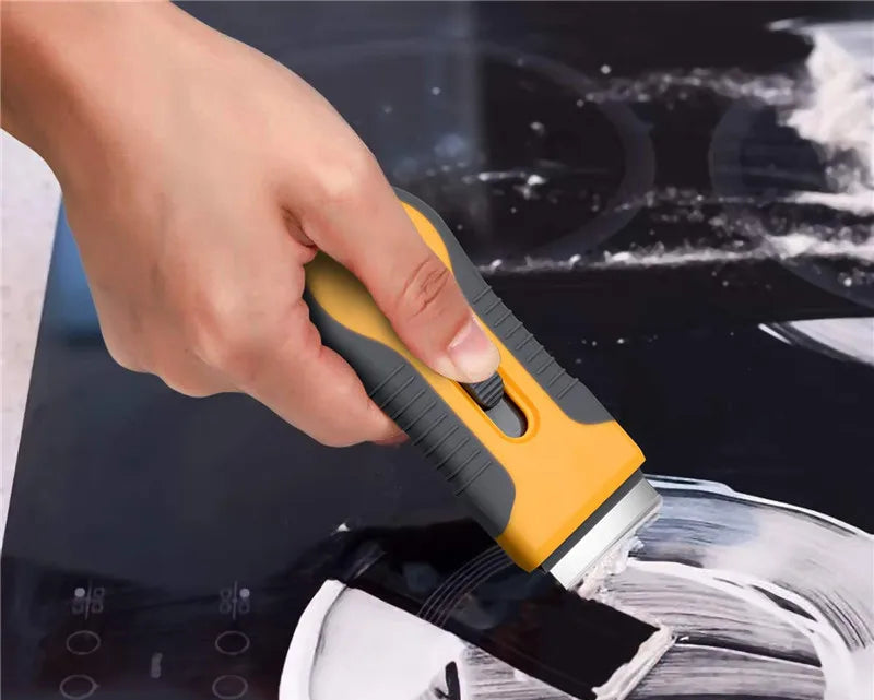 Grattoir de plaque four